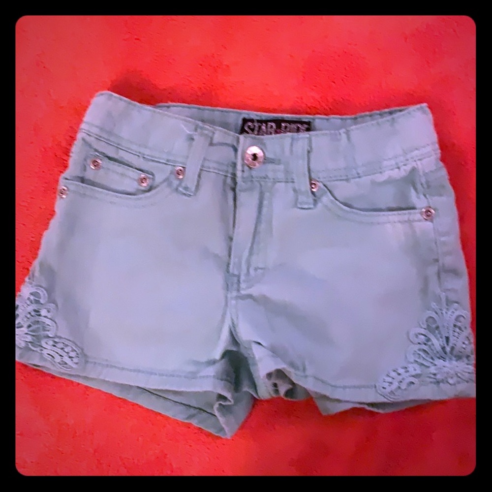 Girls size 7 shorts
